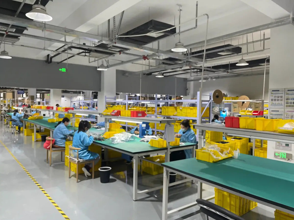 Instalación limpia de manufactura para ensamble PCB